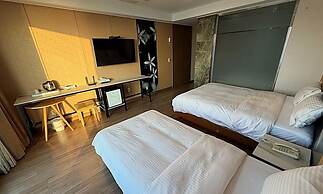 Premiers Hotel
