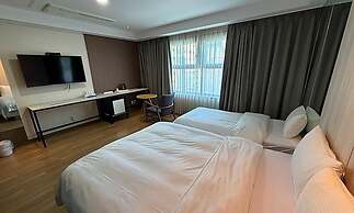 Premiers Hotel