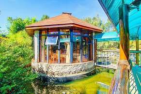 Poa Place Resort & Hotel - Where Nature Meets Comfort