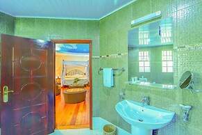 Poa Place Resort & Hotel - Where Nature Meets Comfort