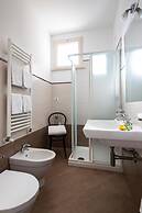 Amadei Hotel Figaro & Apartments