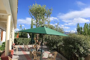 TIH Hotel Mahay Palace