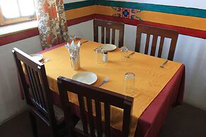 TIH Hotel Mahay Palace