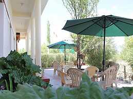 TIH Hotel Mahay Palace