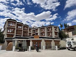 Hotel New Glacier View