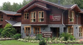 Hotel Lodge Landhaus Pucon