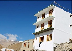 TIH Tsomoriri Hotel Lake View