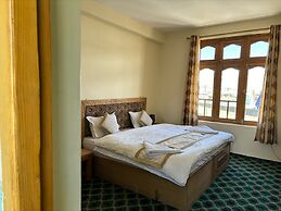 TIH Tsomoriri Hotel Lake View