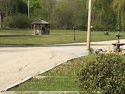 Weathervane Motel