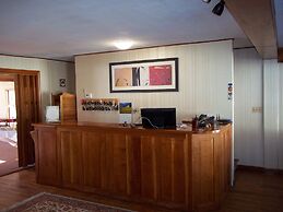 Weathervane Motel