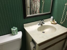 Weathervane Motel