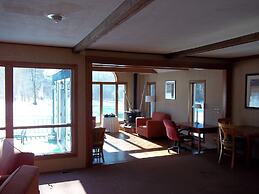 Weathervane Motel