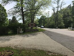 Weathervane Motel