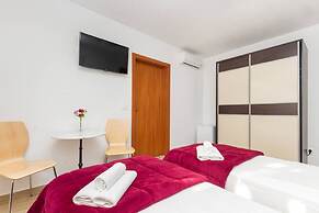 Peruzovic Rooms 2