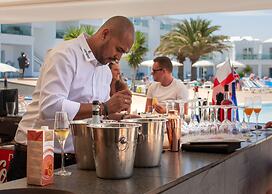 Hotel Plaza Palmeras