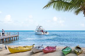 Thatch Caye, a Muy'Ono Resort
