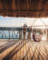 Thatch Caye, a Muy'Ono Resort