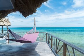 Thatch Caye, a Muy'Ono Resort