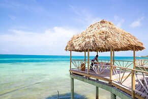 Thatch Caye, a Muy'Ono Resort