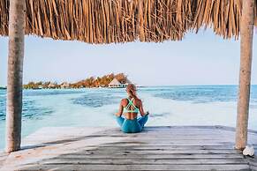 Thatch Caye, a Muy'Ono Resort