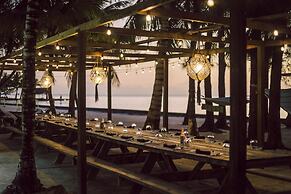 Thatch Caye, a Muy'Ono Resort
