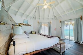 Thatch Caye, a Muy'Ono Resort