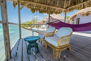 Thatch Caye, a Muy'Ono Resort
