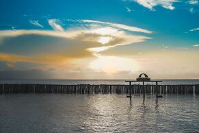 Thatch Caye, a Muy'Ono Resort