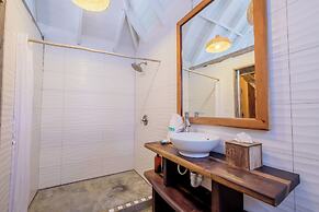 Thatch Caye, a Muy'Ono Resort