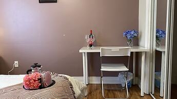 Kashaneh Guest House - 27 Greenbriar