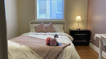 Kashaneh Guest House - 27 Greenbriar