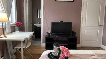 Kashaneh Guest House - 27 Greenbriar