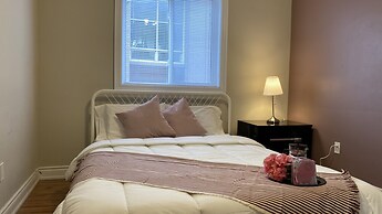 Kashaneh Guest House - 27 Greenbriar