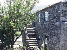 Houses In Pico