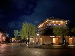 Awara Grand Hotel