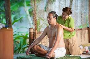 Phi Phi Island Cabana Hotel