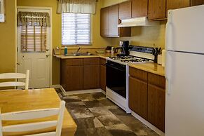 Green Gables Motel & Suites