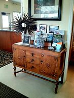 Green Gables Motel & Suites