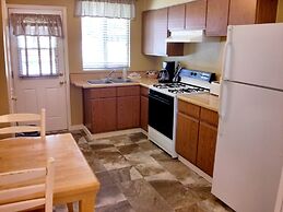 Green Gables Motel & Suites