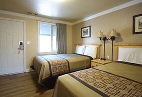 Green Gables Motel & Suites