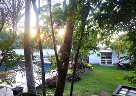 La Pernela Beachfront Resort