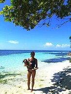 La Pernela Beachfront Resort