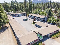 Charm Motel & Suites