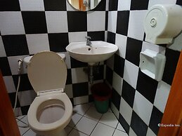 Circon Businessman's Inn