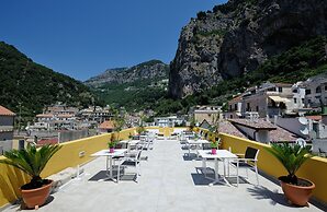 Amalfi Luxury House