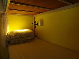 Rainbow Lodge HK - Hostel