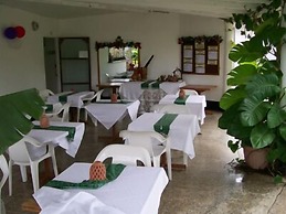 Golden Thistle Hotel