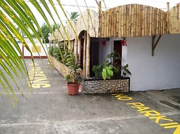 Golden Thistle Hotel