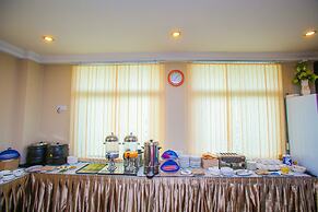 Grace Treasure Hotel