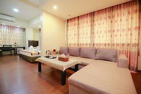 Grace Treasure Hotel